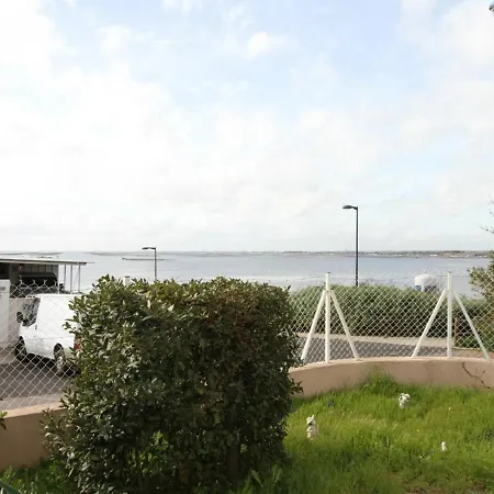 Apartment T2 Avec Jardinet, Cuisine Equipee, Parking Privatif - Fr-1-553-57 Balaruc-les-Bains