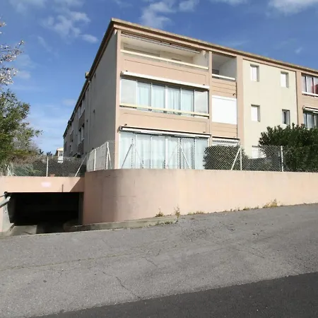 T2 Avec Jardinet, Cuisine Equipee, Parking Privatif - Fr-1-553-57 Apartamento
